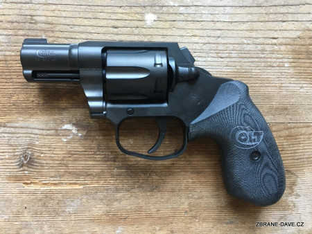 COLT Cobra Night Revolver