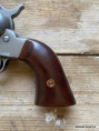 Střenky 1875 Outlaw dřevěné levé na revolver UBERTI